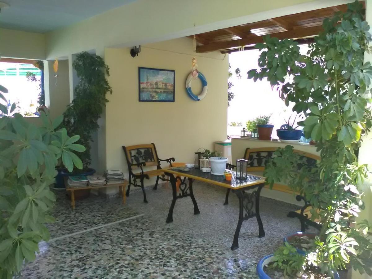 Kotsifas Rooms Tirós Exterior foto